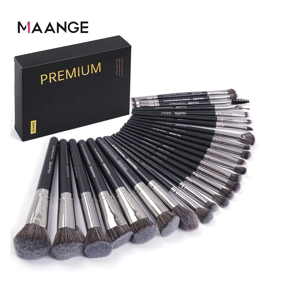 25-Piece Makeup Brush Set — Full Face & Eye Kit, thoughtful detail
