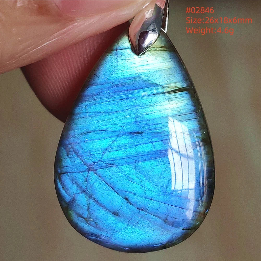 Labradorite Teardrop Pendant — A Soothing Blue Gemstone, fine detail