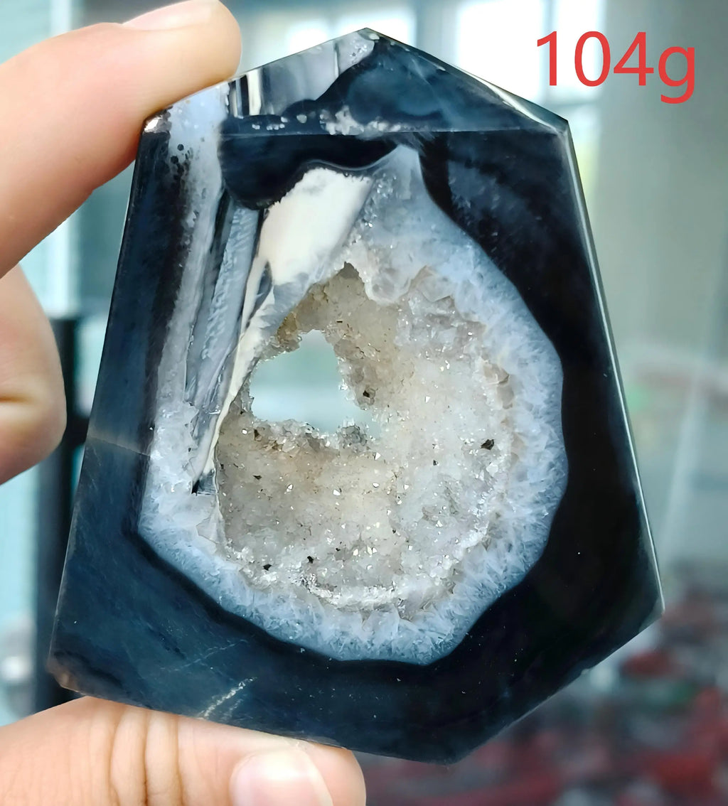 Black Agate Geode Point 102g — Elegant Home Decor, premium quality view
