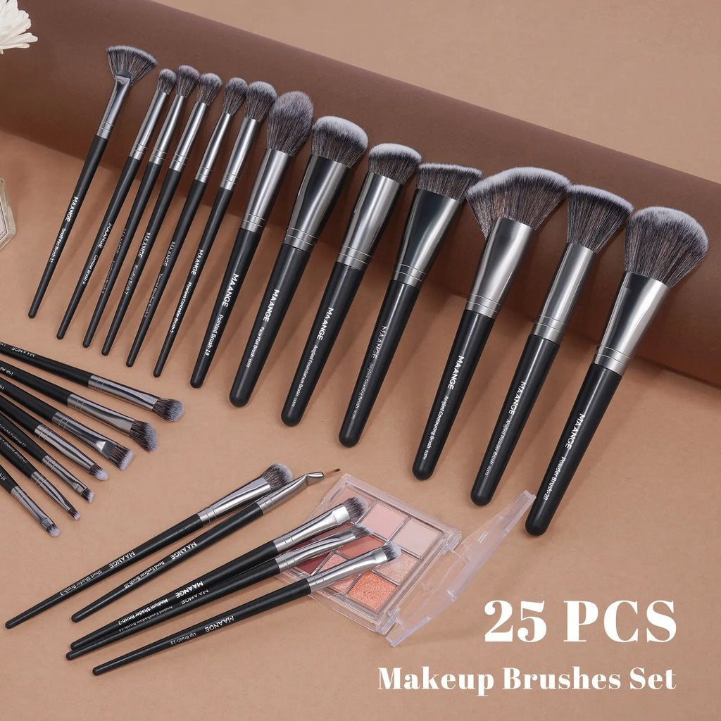 25-Piece Makeup Brush Set — Full Face & Eye Kit, natural styling