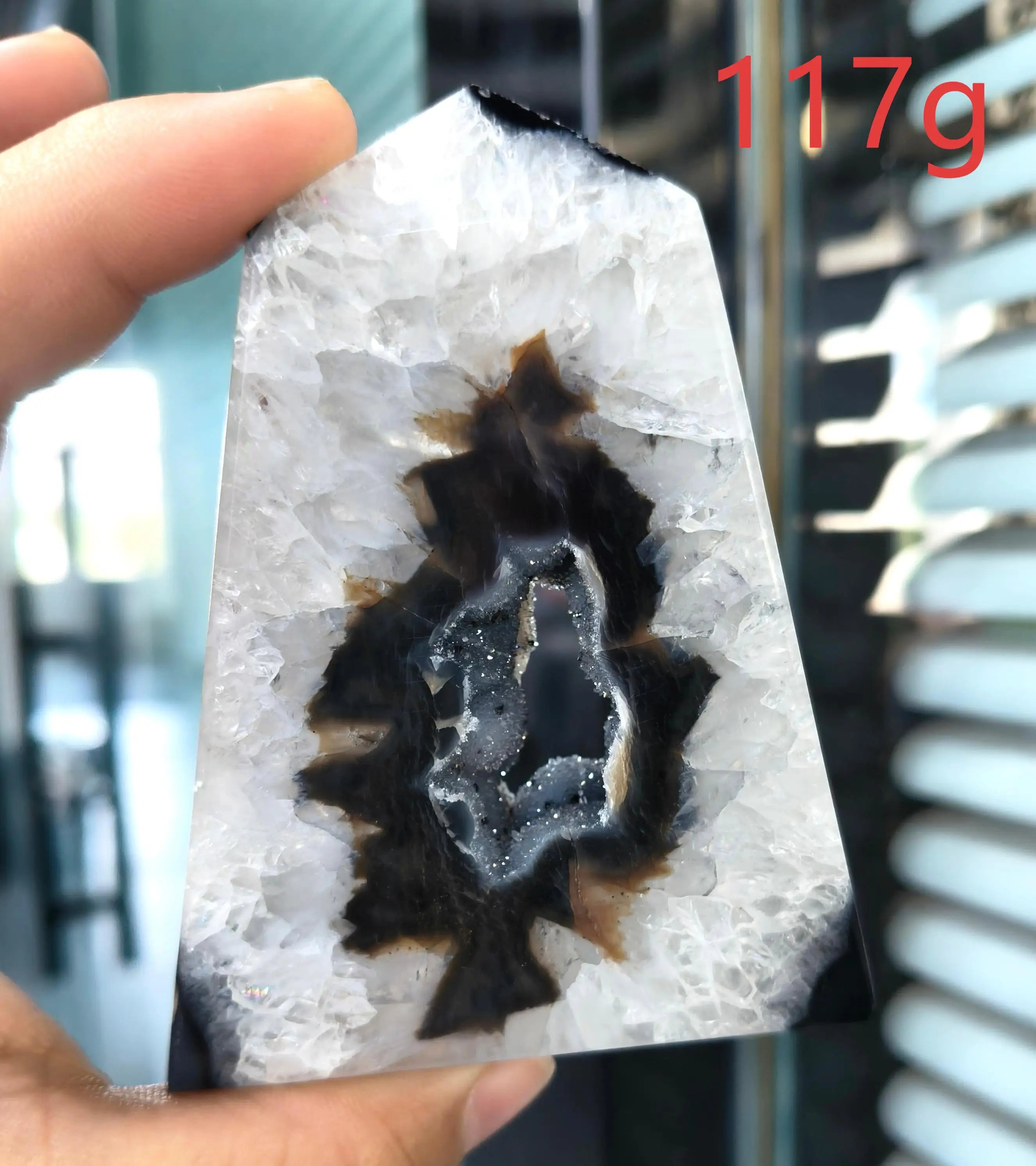 Black Agate Geode Point 102g — Elegant Home Decor, close-up detail