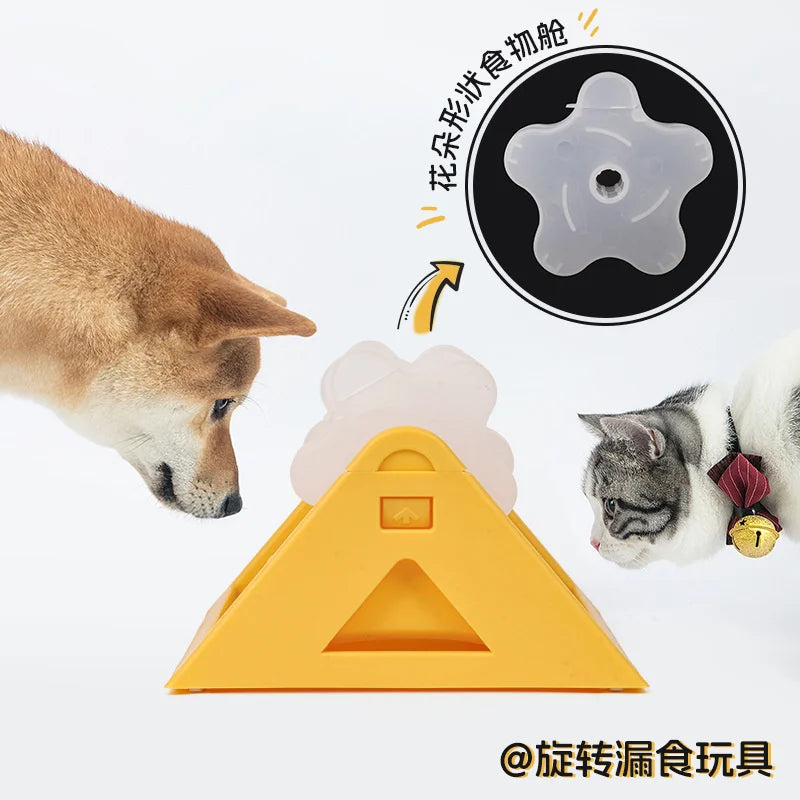 Pet Slow Feeder — Interactive Puzzle Toy, close-up detail